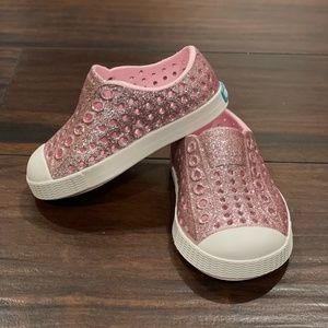 Native  Native Jefferson Bling Child Size 4